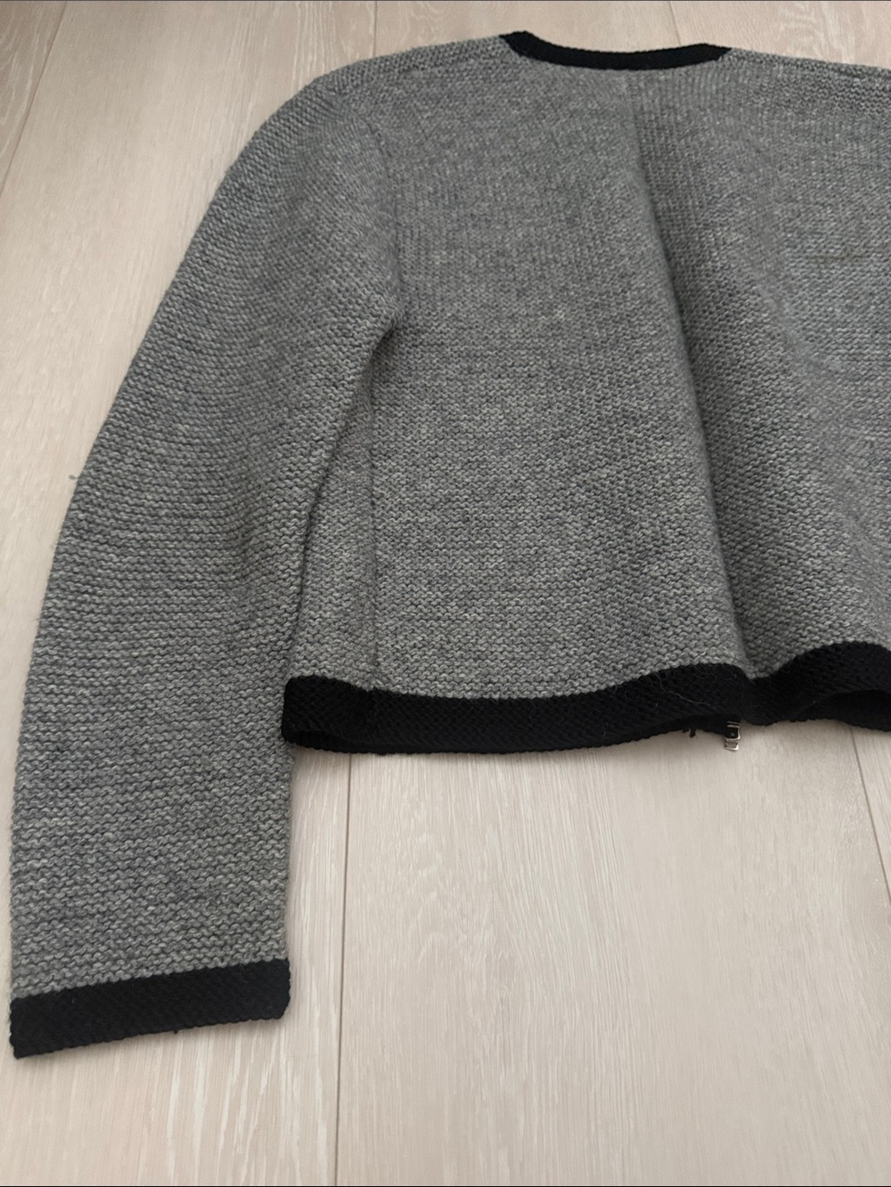 Gray Cropped Knit Blazer with Black Trim - Picture 6 of 7